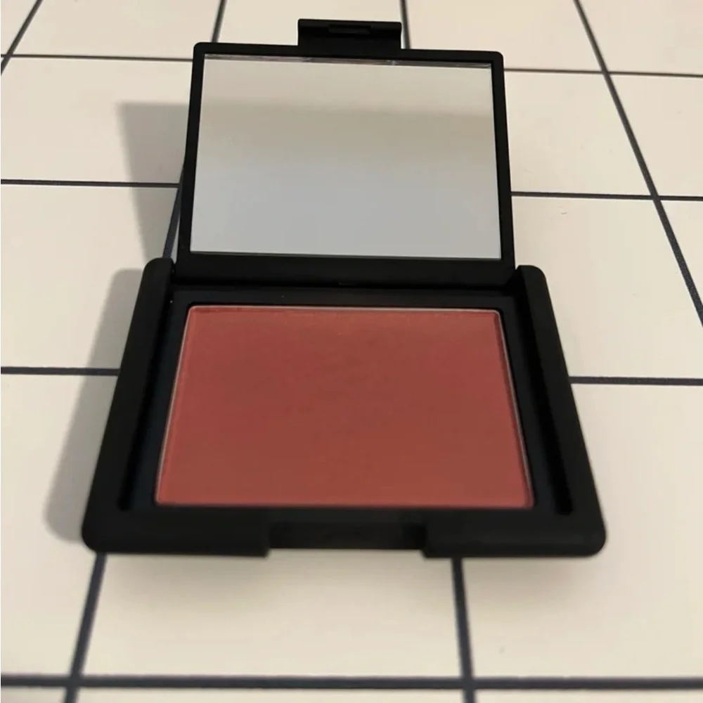NARS: Dolce Vita (Original Formulation)🐻